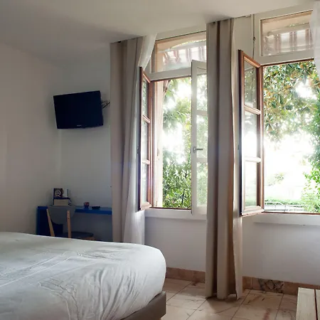 르 도핀 호텔 아르카숑