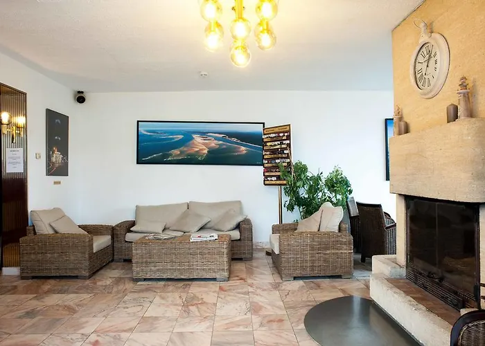 Le Dauphin Hotel 3*